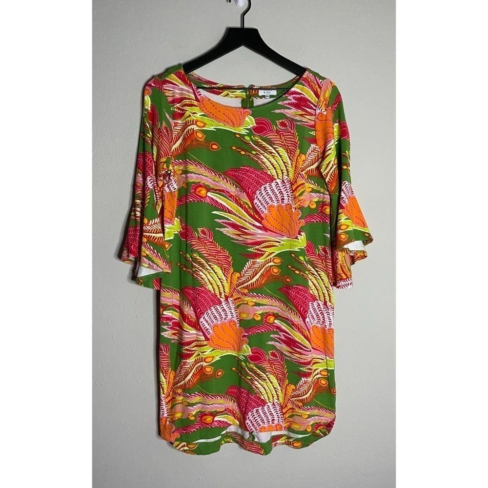 Crown & Ivy Flounce Sleeve Shift Dress Size S